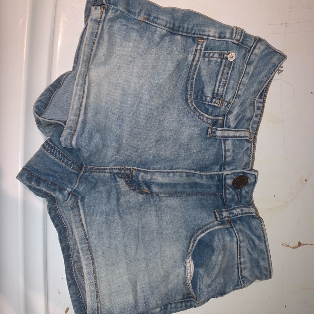 American Eagle shorts. Size 2. Blue/white